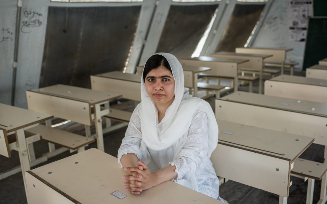 Malala comemora 25 anos com lista de 25 ações pela educação de meninas