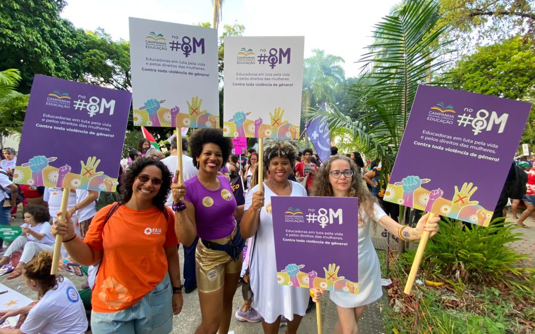 “Pela vida de todas as mulheres”. CCLF presente no ato 8M Recife