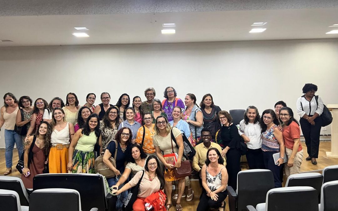 Educação Infantil foi tema de mesa composta por Liz Ramos, educadora do CCLF